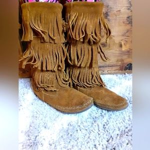 MINNETONKA Triple Fringe Suede Boots